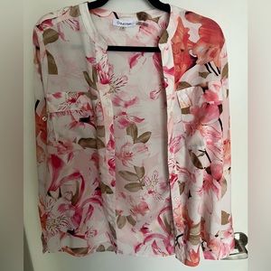 Beautiful lightweight CK blouse